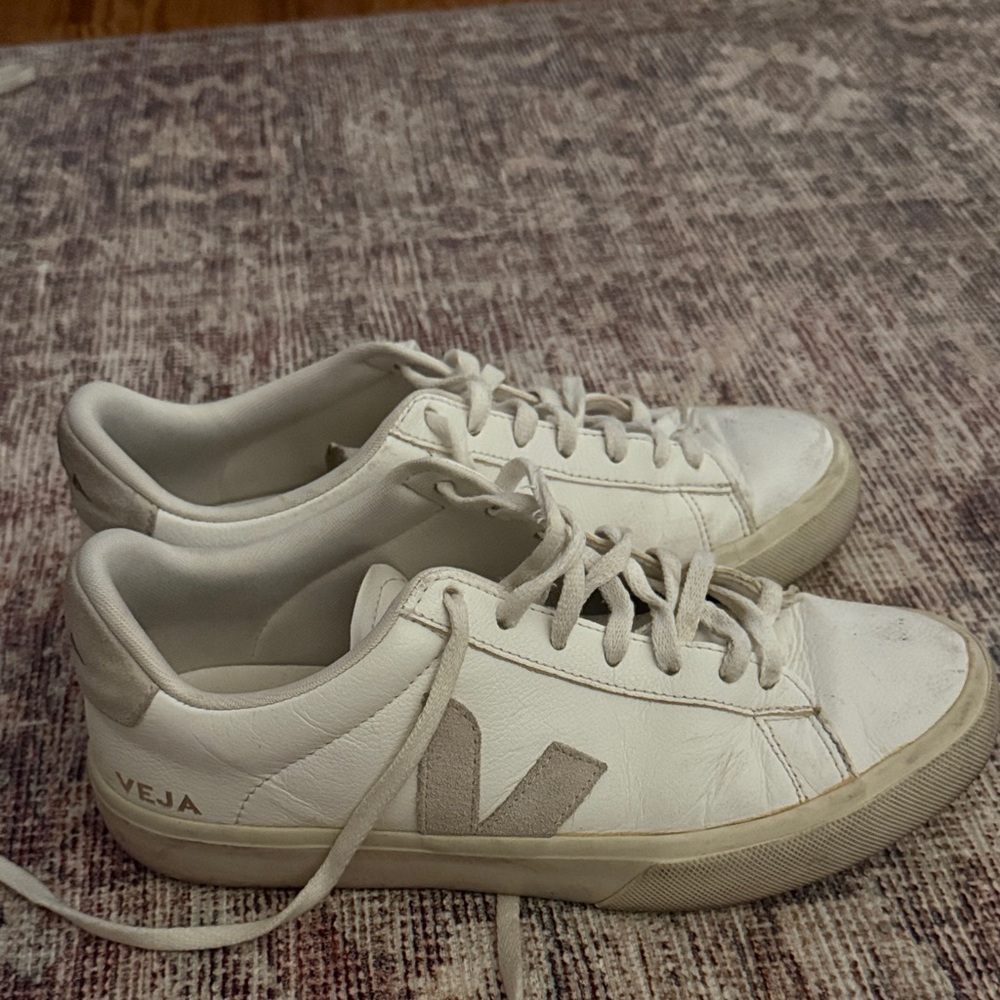 Veja Classic White Lace-Up Sneakers - Picture 2 of 2